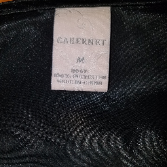 EUC Cabernet Chemise - Picture 4 of 5